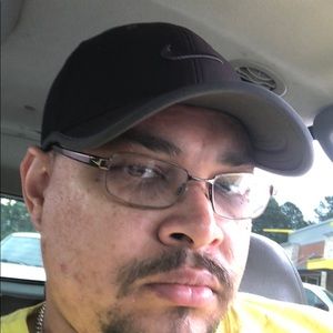 Meet your Posher, Larry